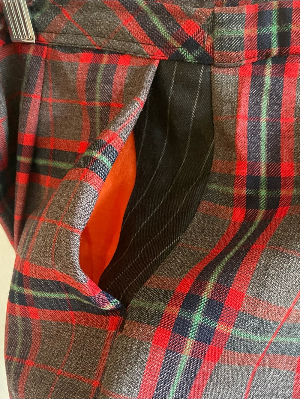 Vintage 50s 60s Women's Red plaid tartan trousers gray tone upcycled - Picture 7 of 12